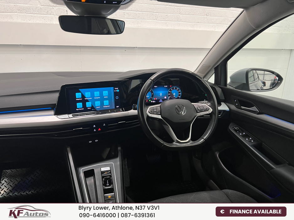2023 Volkswagen Golf Life 2.0TDI 115bhp 5dr Auto - 232 Reg €29,995
