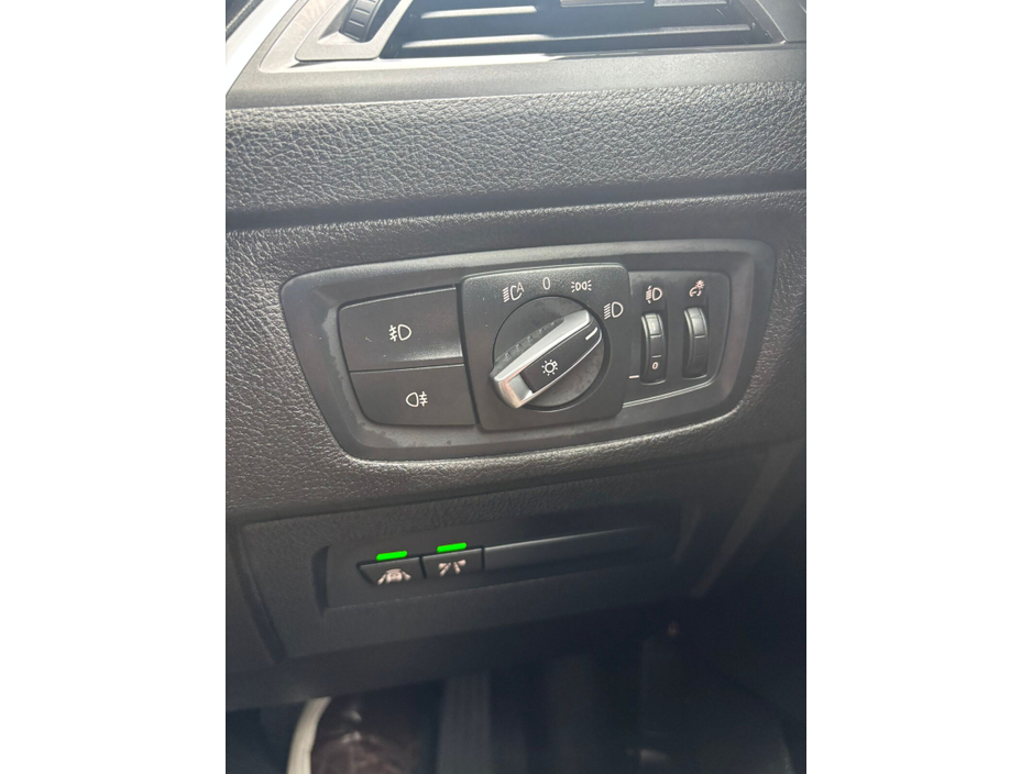 2019 BMW 1 Series - image 16