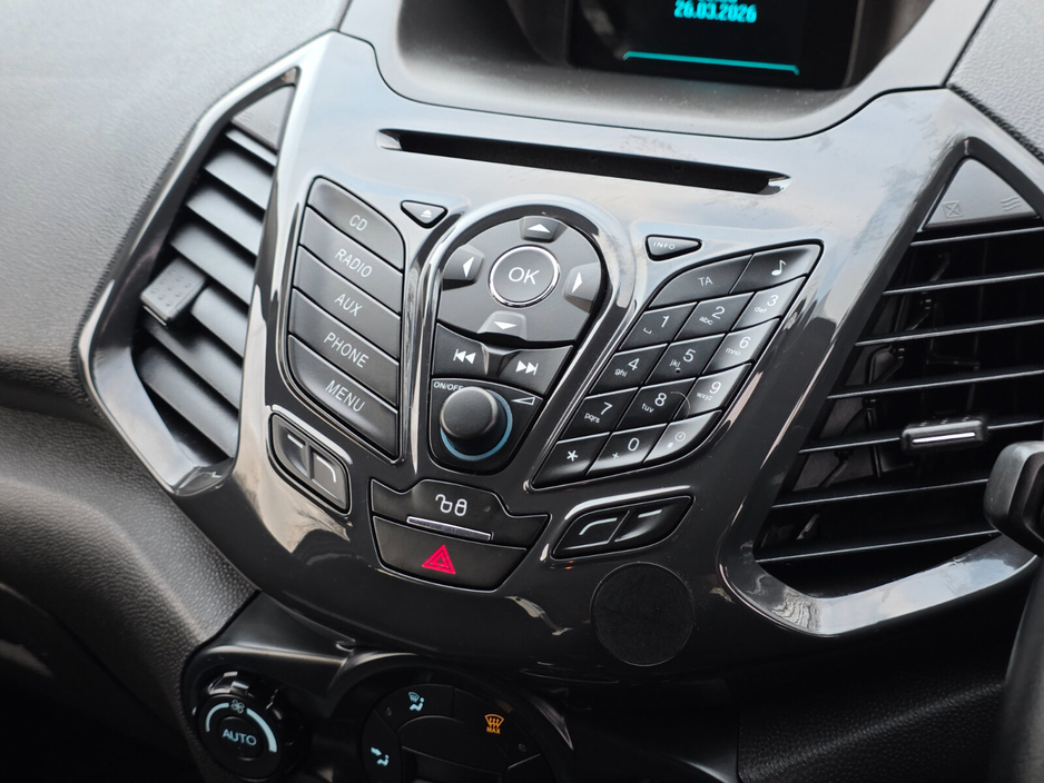 2015 Ford Ecosport - image 25