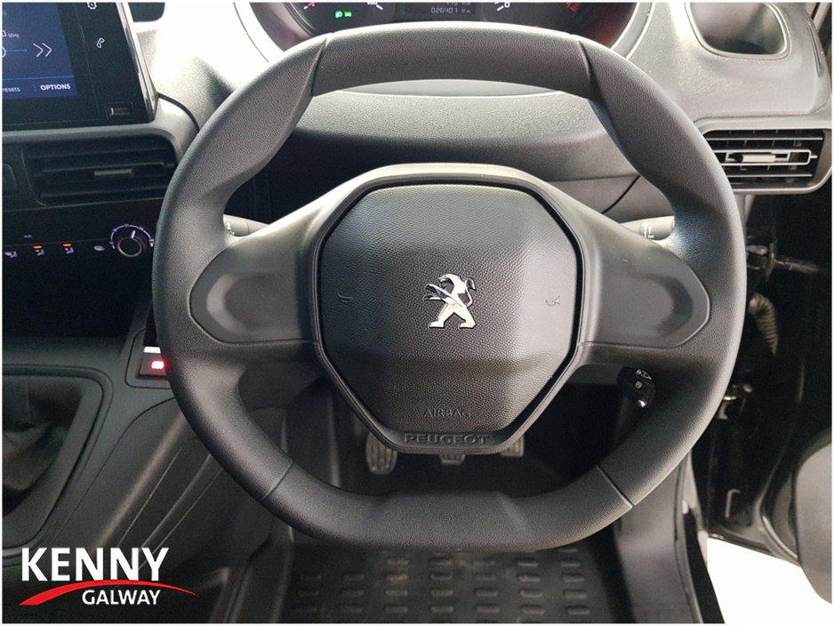 2024 Peugeot Partner - image 21