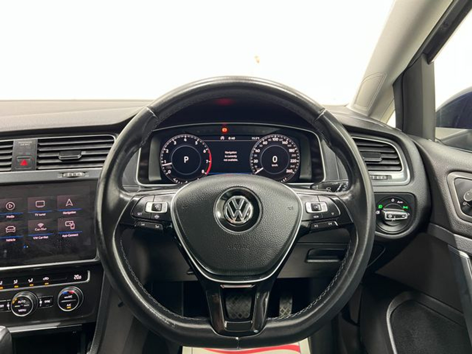 2019 Volkswagen Golf - image 26