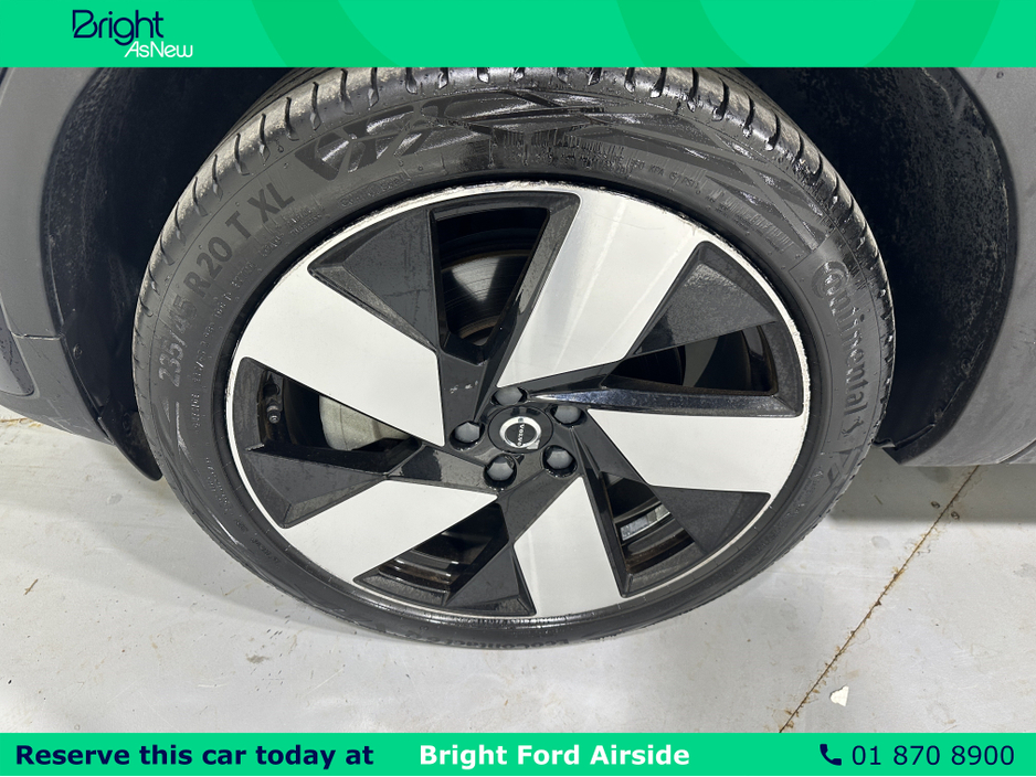 2023 Volvo C40 - image 13