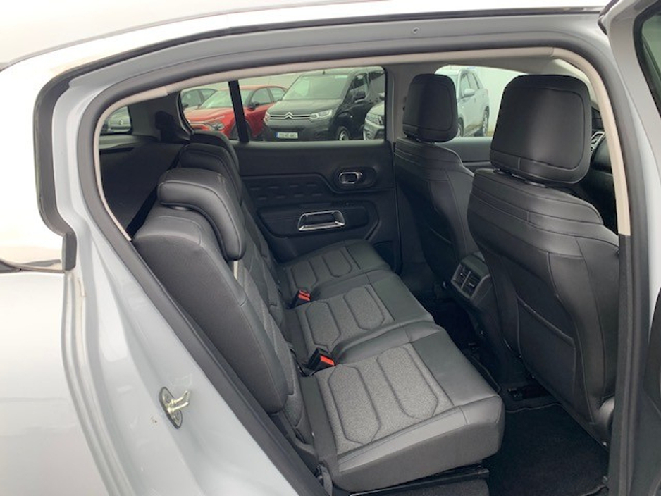 2025 Citroen C5 Aircross - image 10