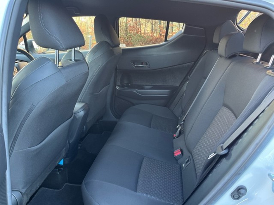 2022 Toyota C-HR HYBRID SPORT BI-TONE 4DR AUTO €26,950