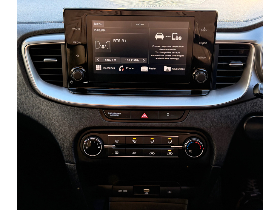 2021 Kia Ceed COMMERCIAL €9,715