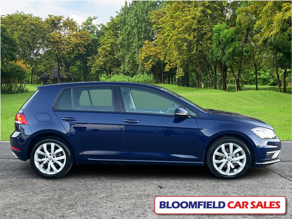 2017 Volkswagen Golf HIGHLINE , AUTO // LOW MILEAGE €17,950