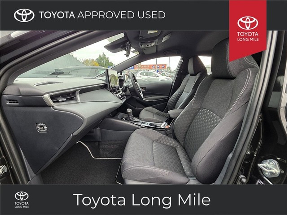 2025 Toyota Corolla - image 6