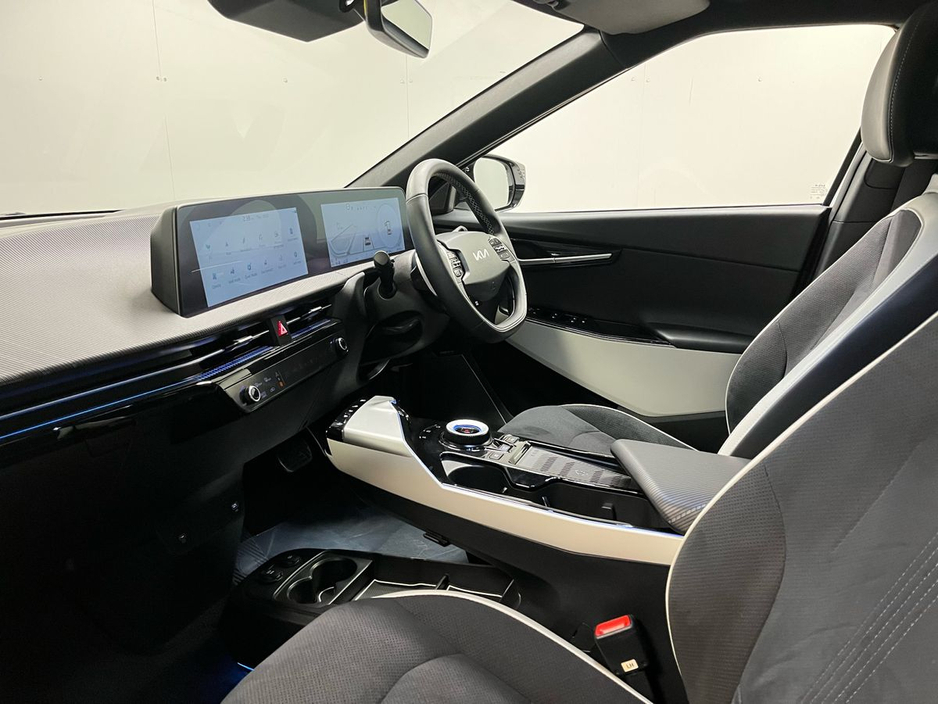 2024 Kia EV6 - image 6
