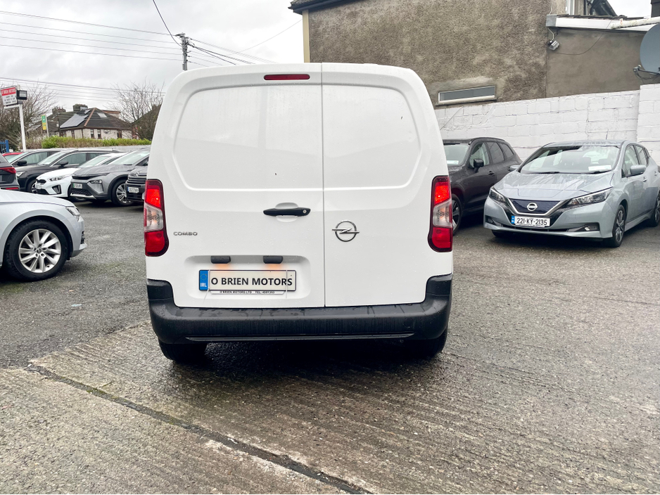 2022 Opel Combo L1H1 1.5 CDTI 100PS DIESEL 6SPEED MANUAL MY22 SWB €13,000