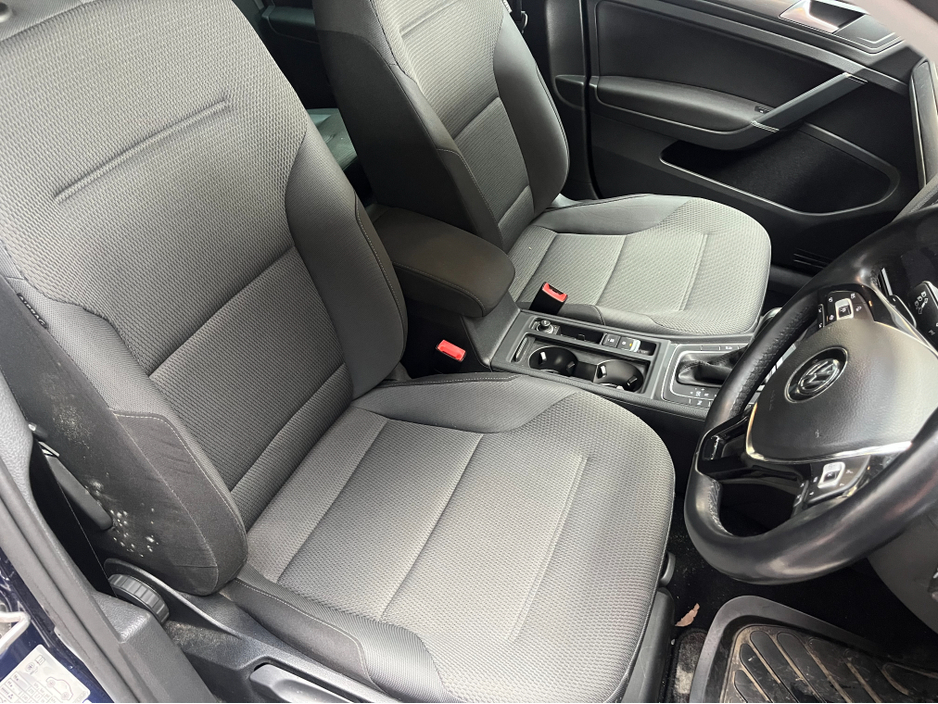 2019 Volkswagen Golf - image 10