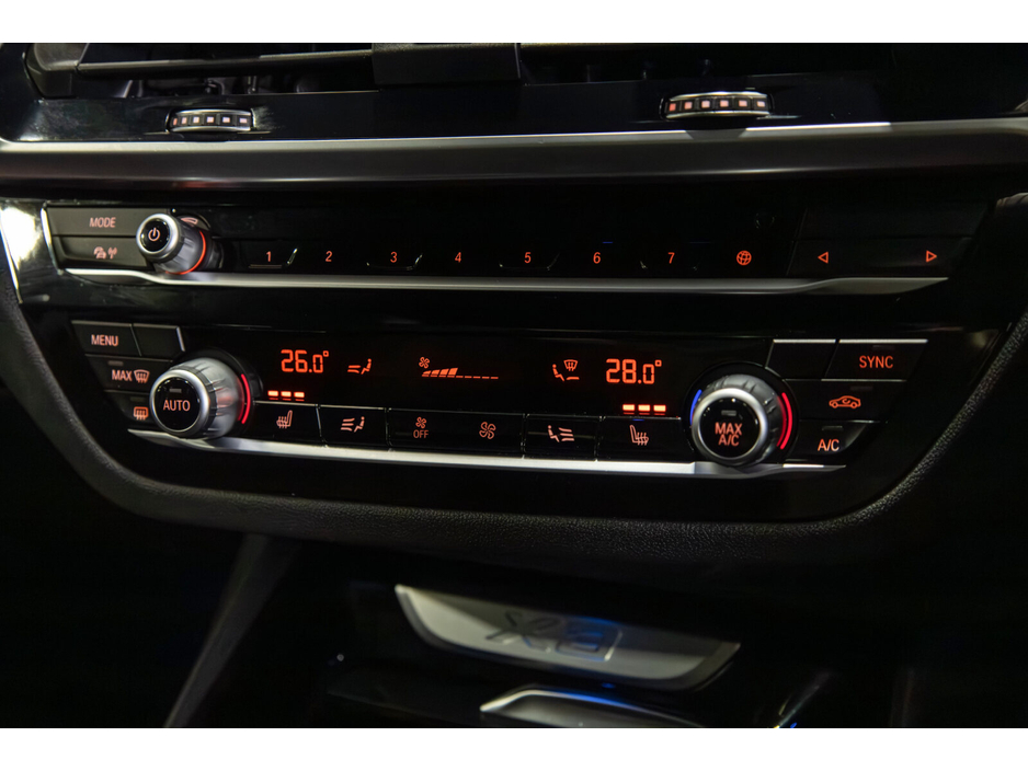 2021 BMW X3 - image 23