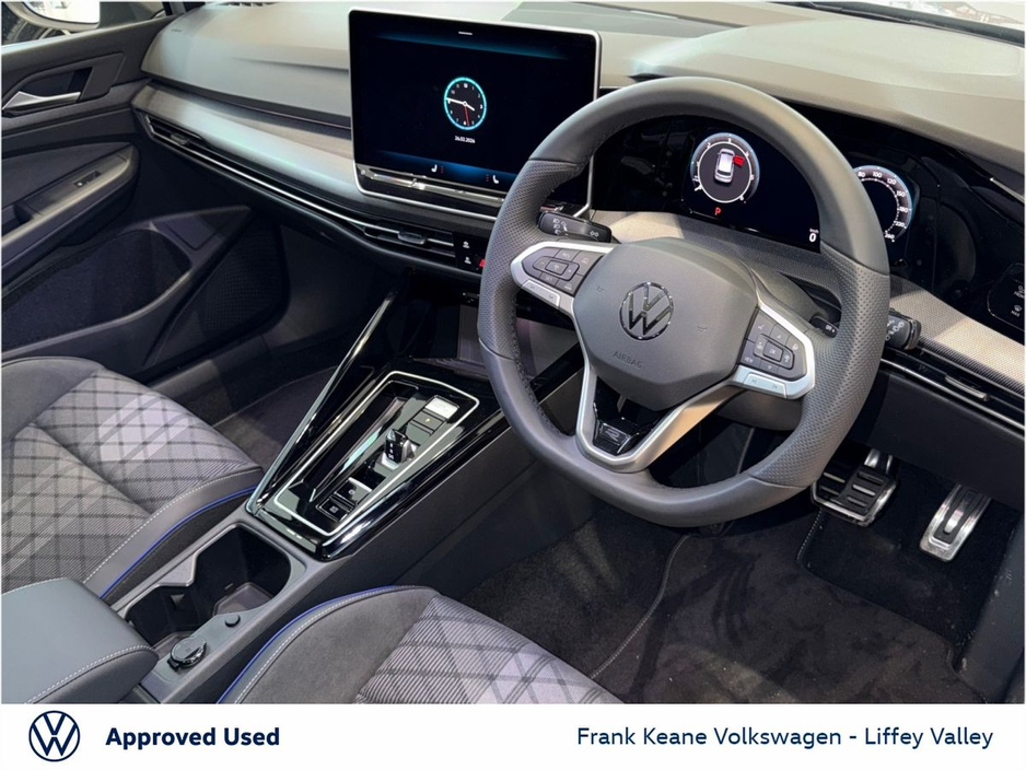 2026 Volkswagen Golf - image 7