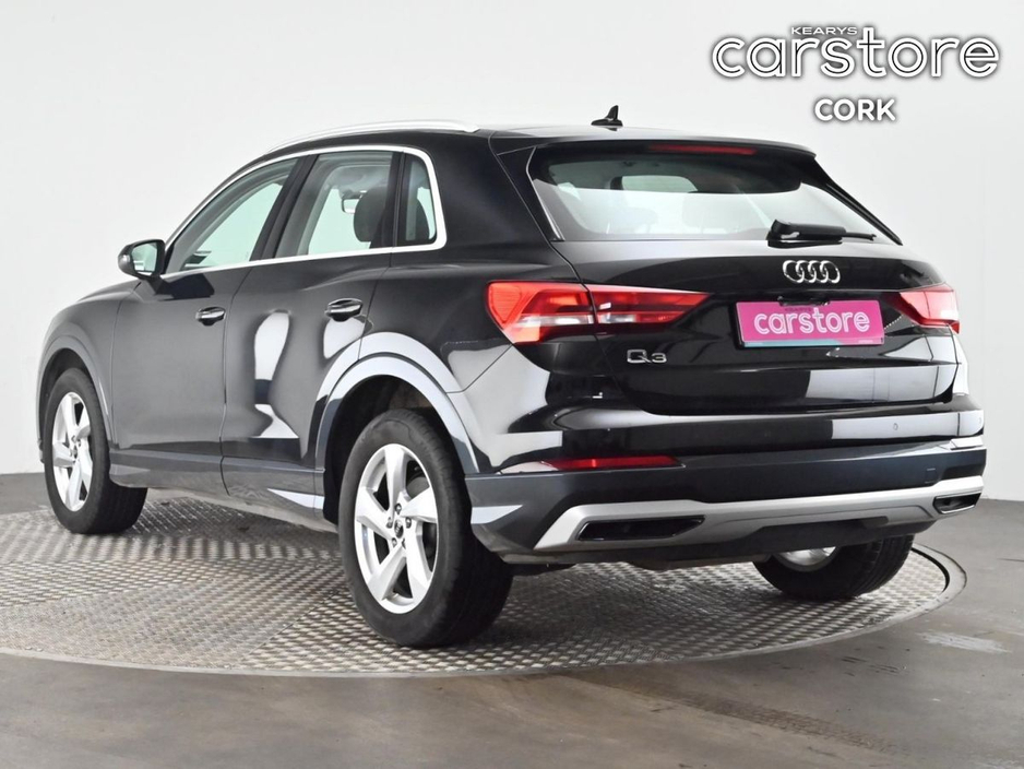 2024 Audi Q3 - image 3