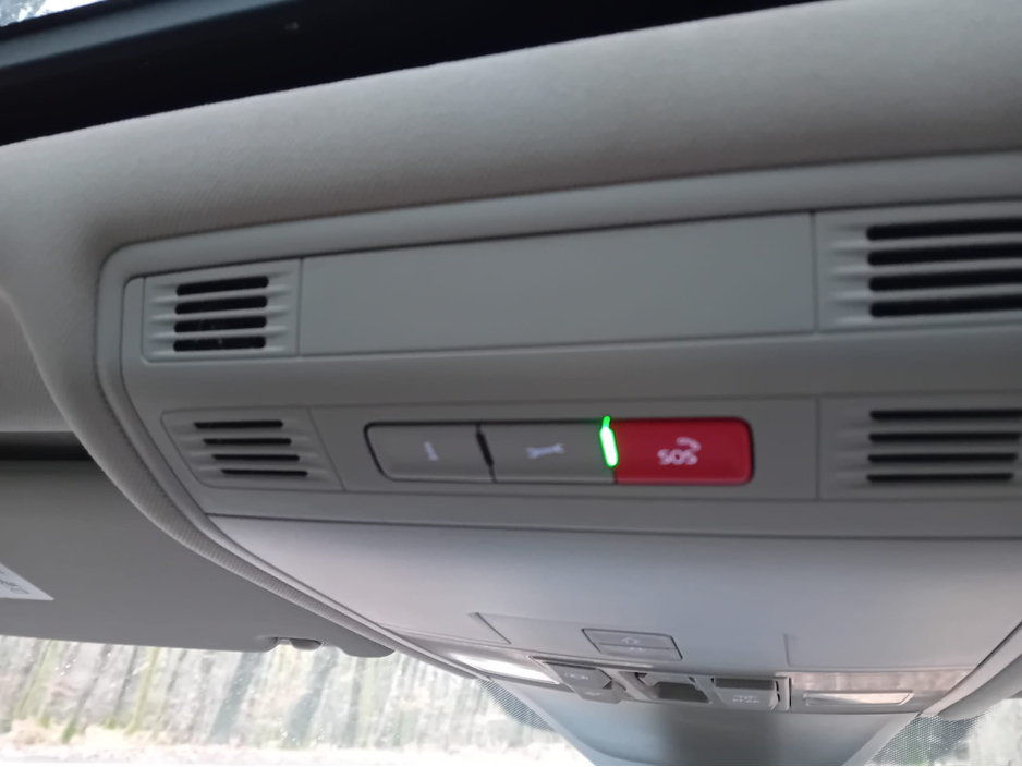 2020 Volkswagen Tiguan R-LINE 2.0 TDI  6 SPEED  150HP  SUV @ REDDY2DRIVE LTD €28,500