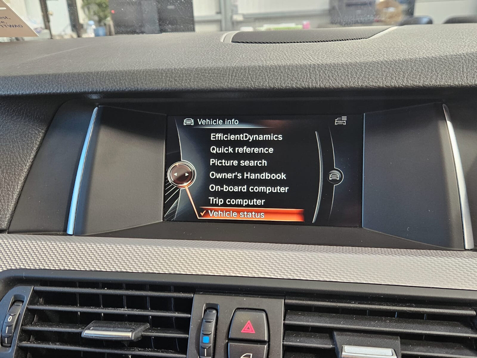 2016 BMW 5 Series - image 15