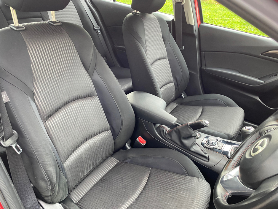 2016 Mazda Mazda3 1.5 D 105PS EXECUTIVE IPM 4 4DR €10,500