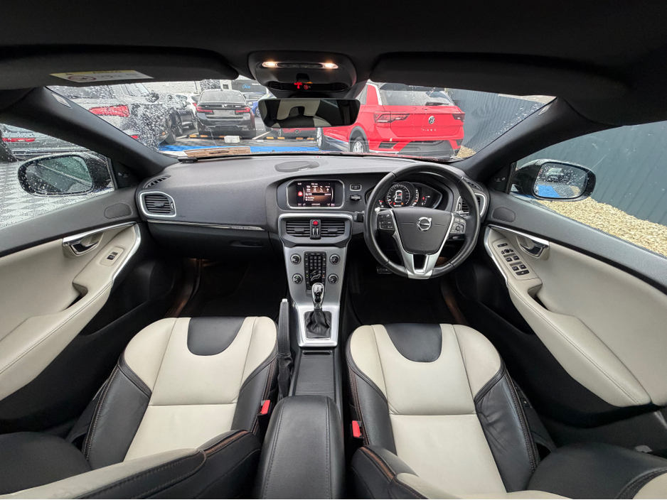 2018 Volvo V40 ** DEPOSIT TAKEN ** CROSS COUNTRY 4WD - 2.0L DIESEL - AUTO - 12M WARRANTY - CAR: 1733 €19,950