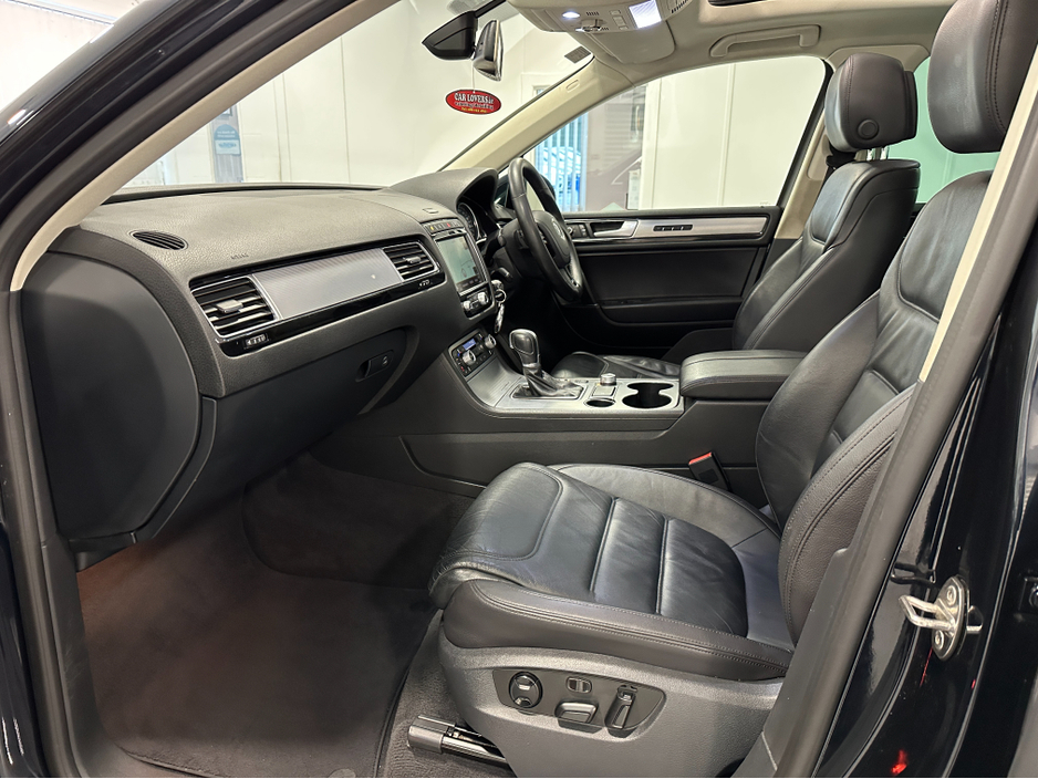 2015 Volkswagen Touareg CV 3.0 TDI 262BHP V6 5DR AUTO VW/AUDI SPECIALISTS WWW.DENISDARCYCARS.IE €20,950