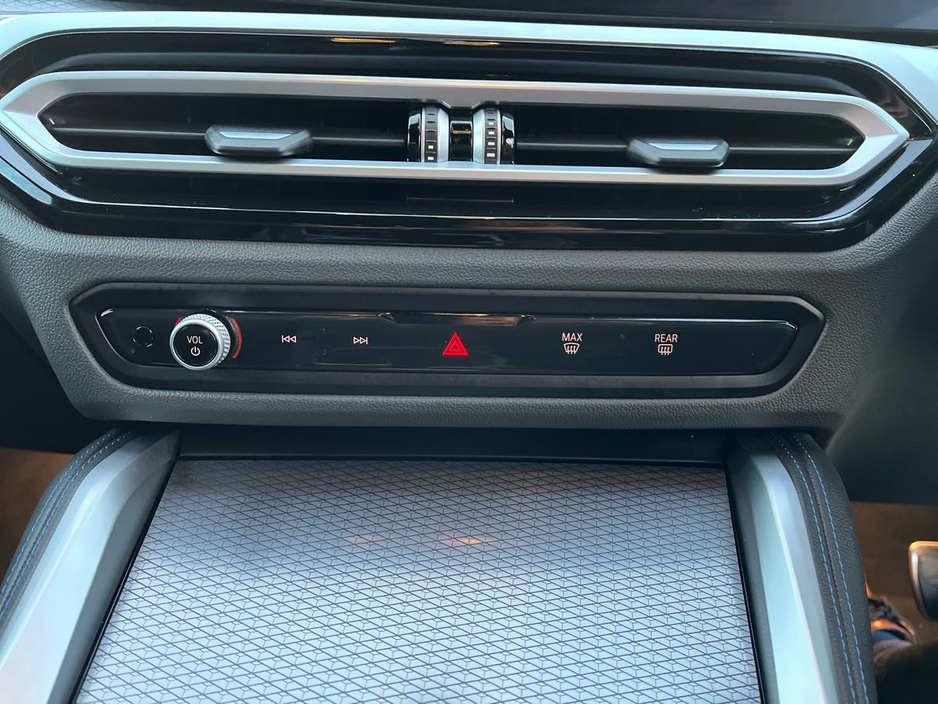 2024 BMW i4 - image 22