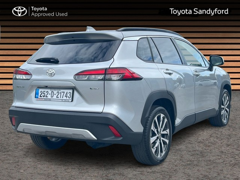 2025 Toyota Corolla Cross - image 2