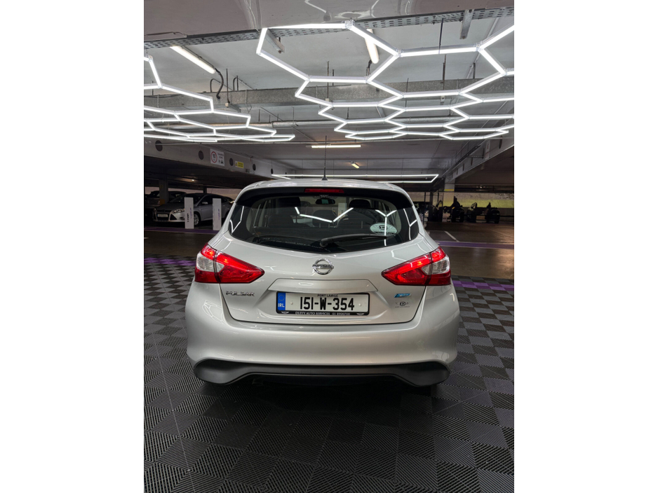 2015 Nissan Pulsar - image 5