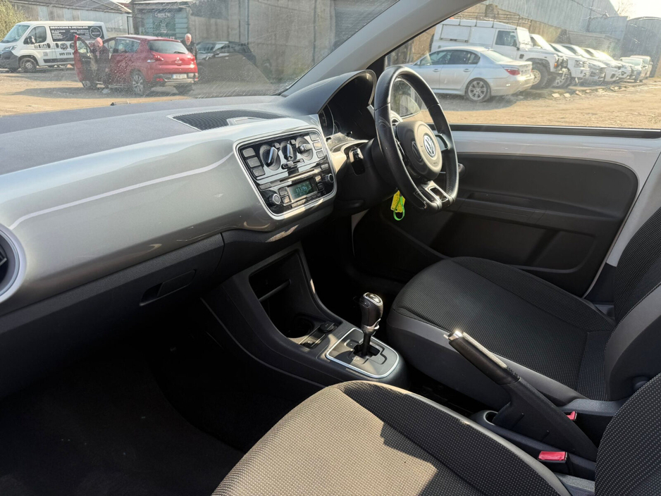 2012 Volkswagen up! - image 16