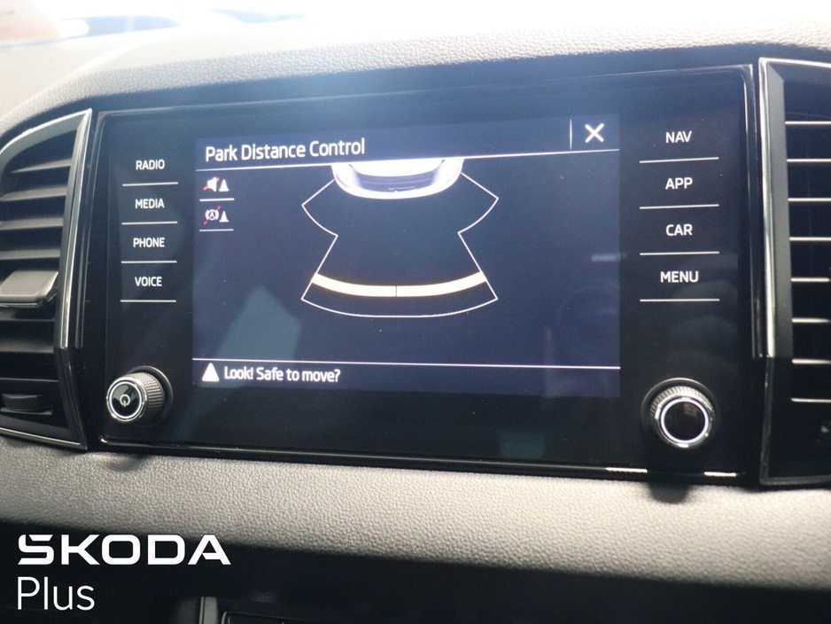 2023 Skoda Karoq - image 17