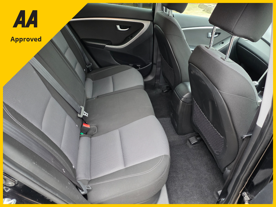 2015 Hyundai i30 - image 11