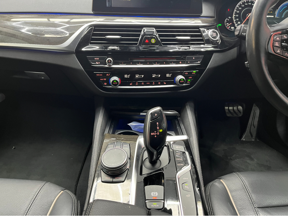 2018 BMW 5 Series €23950! 2018 BMW 530E IPERFORMANCE LUXURY 2.0 AUTOMATIC / CRUISE CONTROL / REVERSE CAMERA / ELECTRIC MEMORY & HEATED SEATS / HEATED REAR SEATS / AMBIENT LIGHTS €23,950