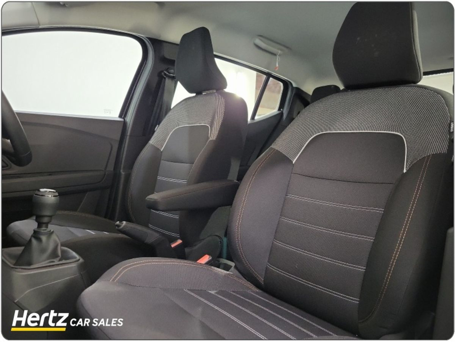 2023 Dacia Sandero Stepway - image 5