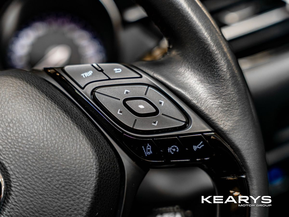 2023 Toyota C-HR - image 38