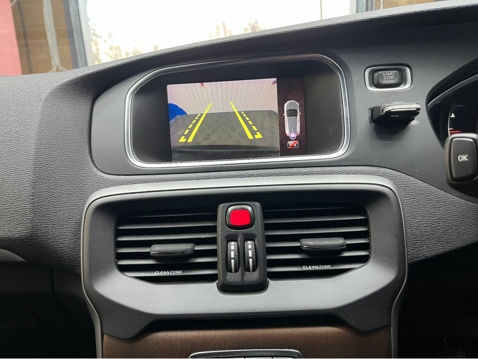 2018 Volvo V40 €16950! 2018 VOLVO V40 D4 NAVI ED 2.0 AUTOMATIC / REVERSE CAMERA / CRUISE CONTROL €16,950