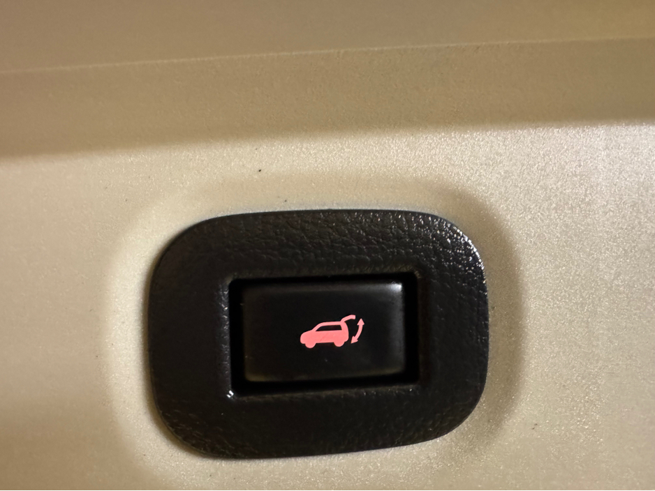 2017 Nissan X-Trail - image 27