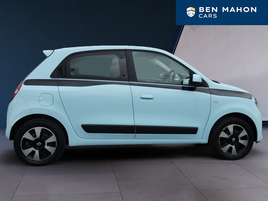 2015 Renault Twingo - image 6