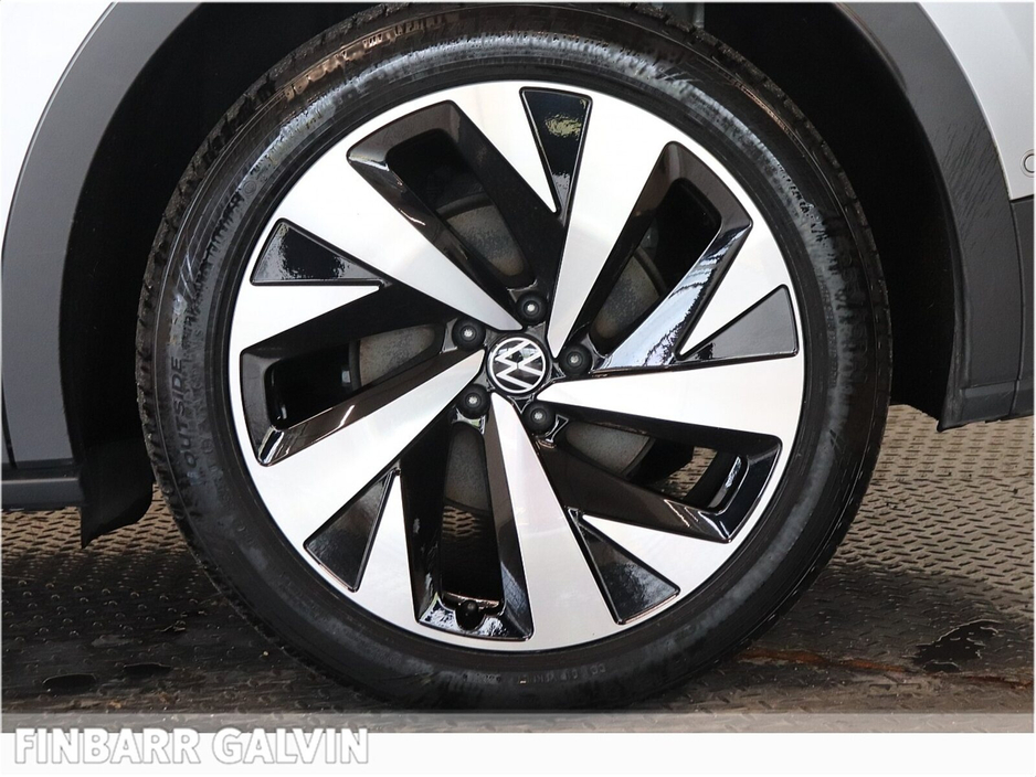 2023 Volkswagen ID.4 - image 14