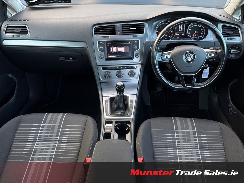 2016 Volkswagen Golf - image 8