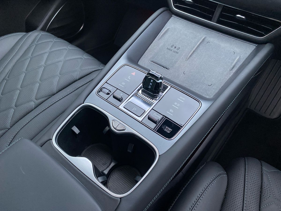 2025 BYD Sealion 7 - image 17