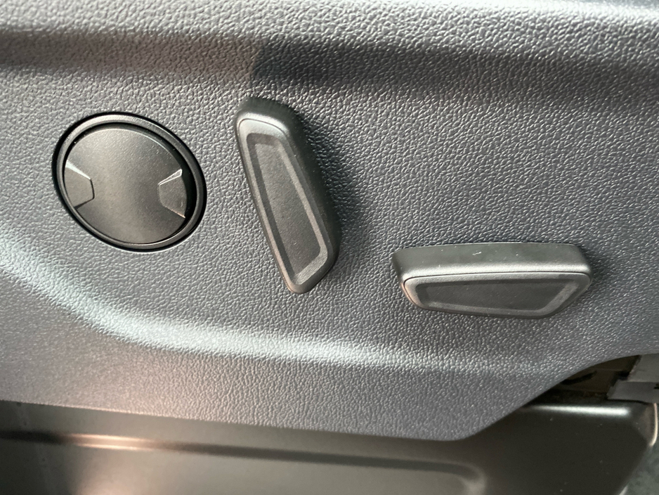 2026 Ford Transit Custom - image 20