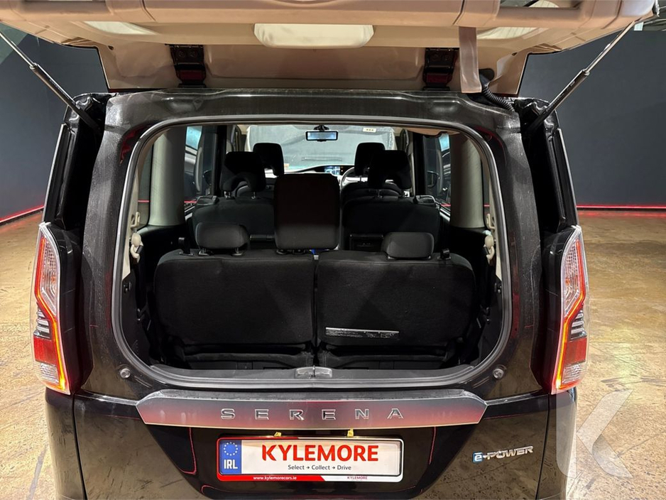 2022 Nissan Serena - image 13