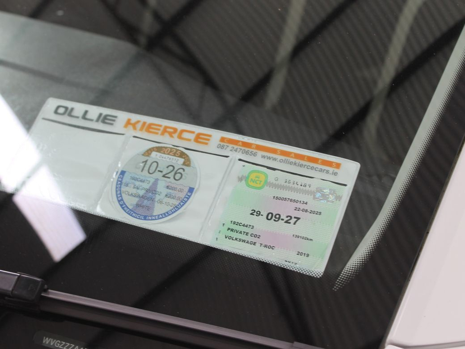 2019 Volkswagen T-Roc - image 35