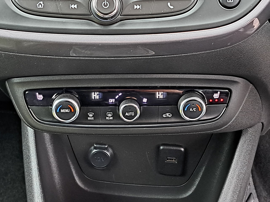 2022 Opel Crossland - image 24