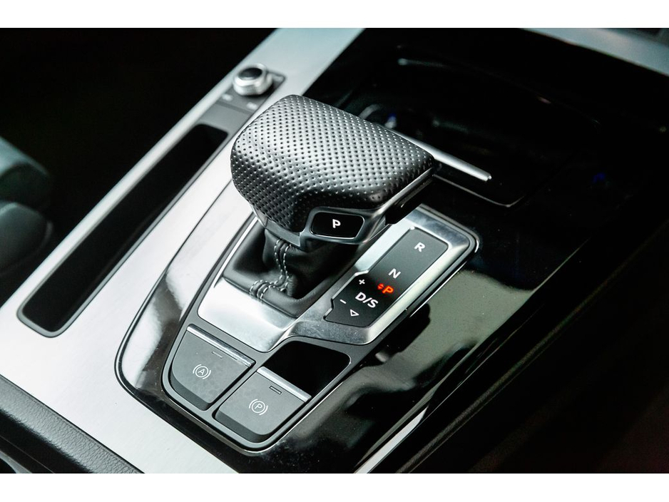 2022 Audi Q5 - image 22