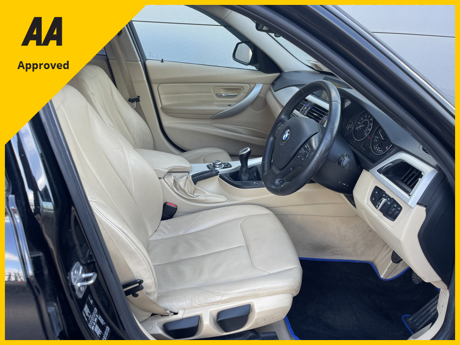 2015 BMW 3 Series - image 13