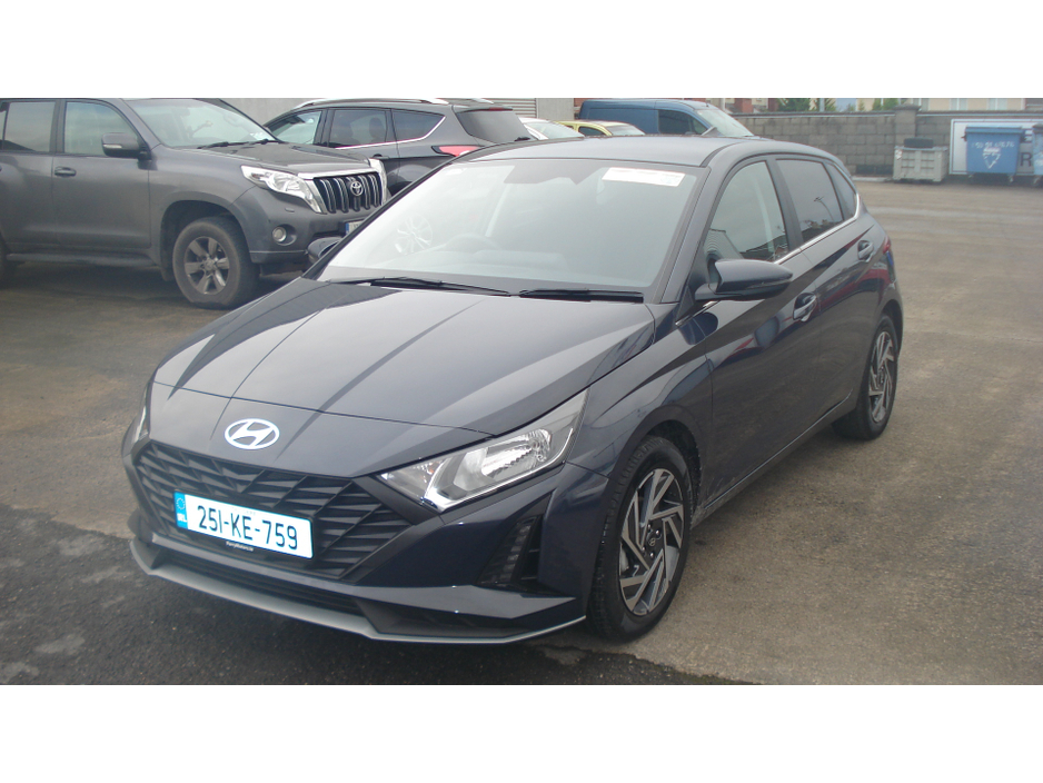2025 Hyundai i20 - image 3