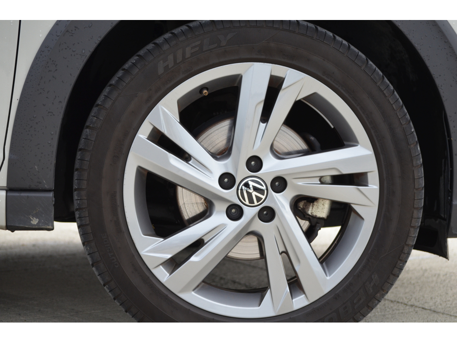 2023 Volkswagen Taigo - image 12