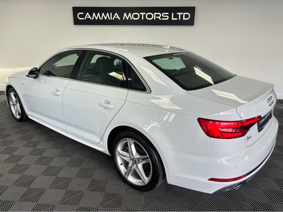 2017 Audi A4 - image 5