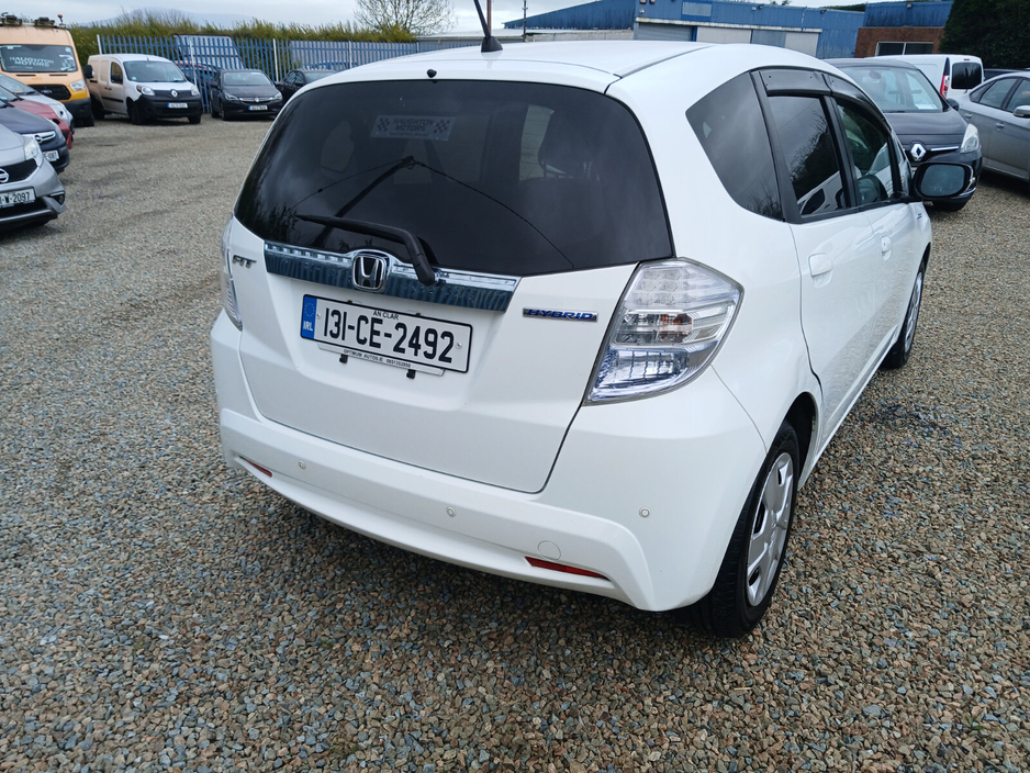 2013 Honda Fit - image 10