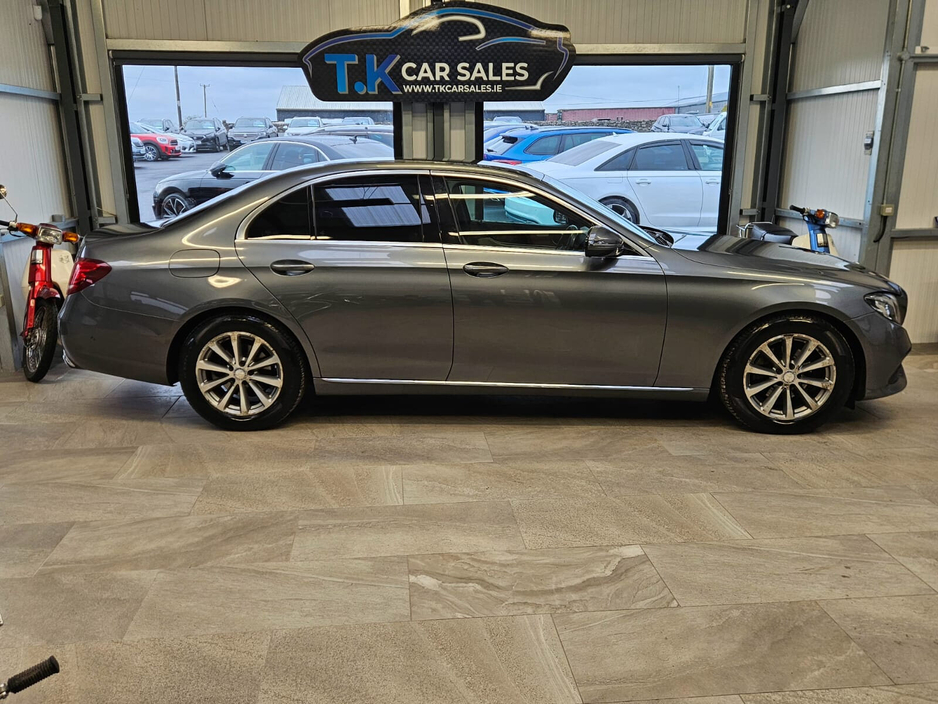 2016 Mercedes-Benz E Class E 200 D AVANTGARDE A/T