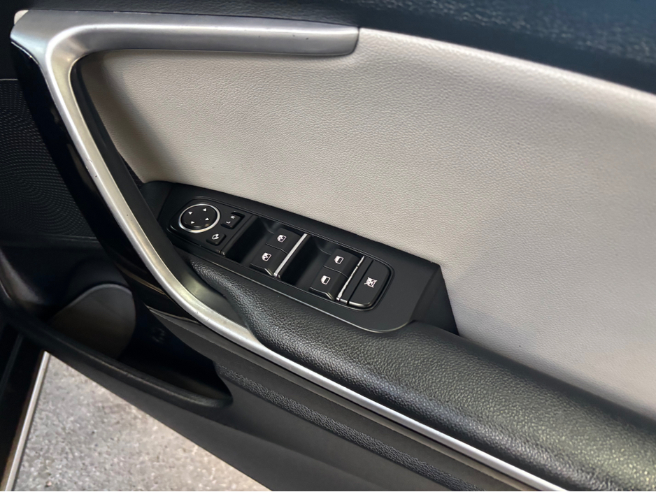 2021 Kia XCeed - image 10