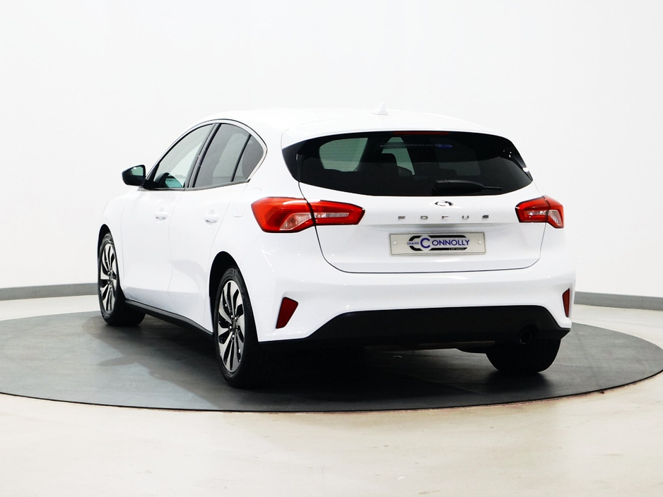 2019 Ford Focus - image 7